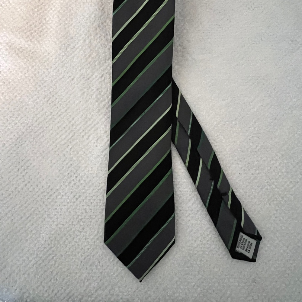 Geoffrey Beene Skinny tie